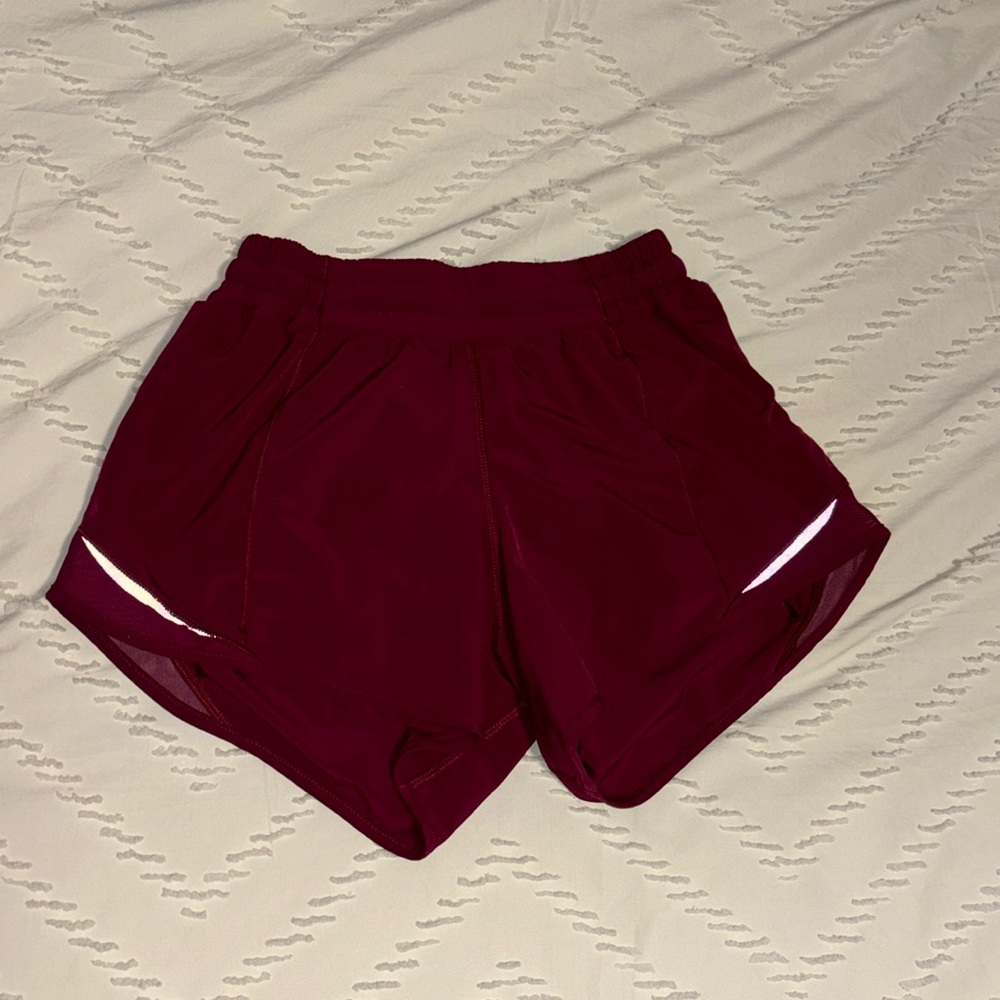 MAROON LULULEMON ATHLETICA SHORT ♥️